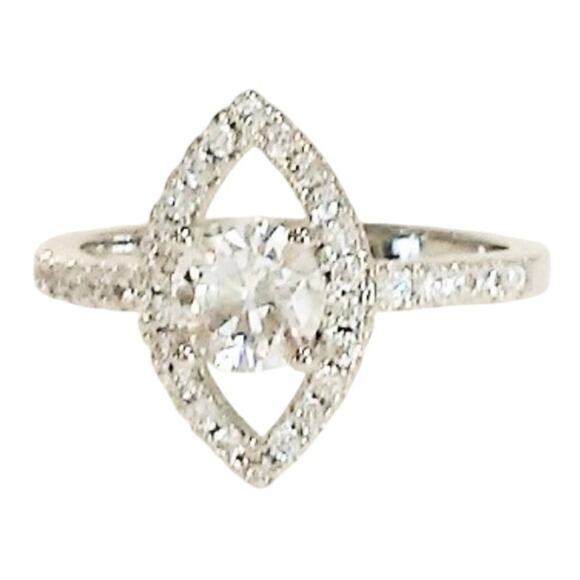 Solitaire Ring Sz 7 Cocktail Silver 925 Simulated REALISTIC DIAMOND Contemporary - Picture 1 of 10